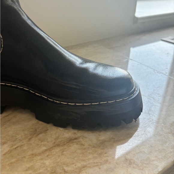 H&M black chelsea boot with contrast stitch - Picture 9 of 10